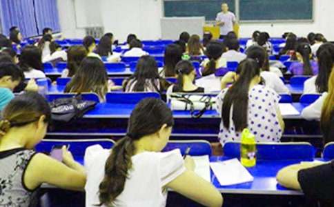 (��ѡ)���п����ܽ��뷴˼15ƪ